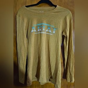 Ariat  Top  Size  M
